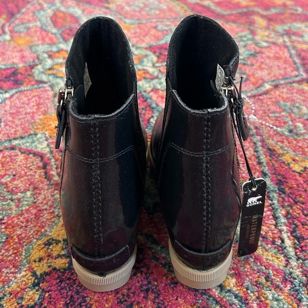 NWT Sorel | Girls Black Shimmer Arctic Zip II  Waterproof Wedge Ankle Boot, sz 4